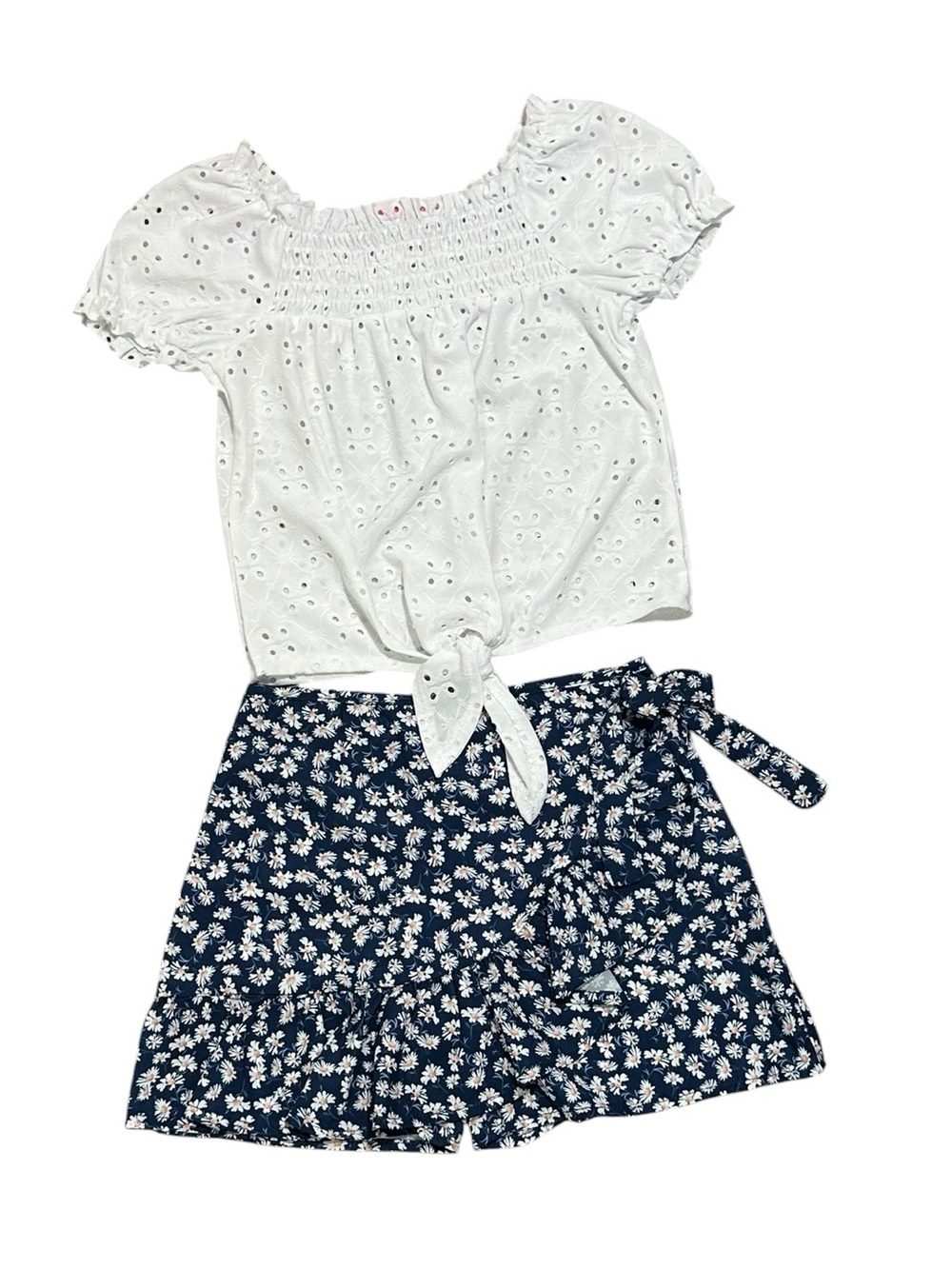 2 Hip. White Eyelet Tie-Front Top & Navy Floral Shorts/Skorts